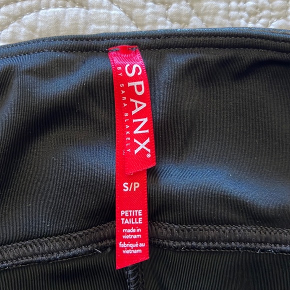 Spanx Faux Leather Leggings - Picture 4 of 5